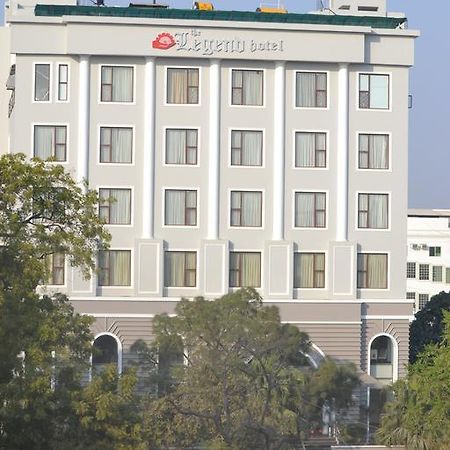 The Legend Hotell Allāhābād Junction Exteriör bild