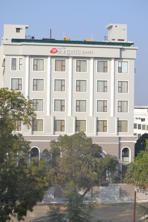 The Legend Hotell Allāhābād Junction Exteriör bild