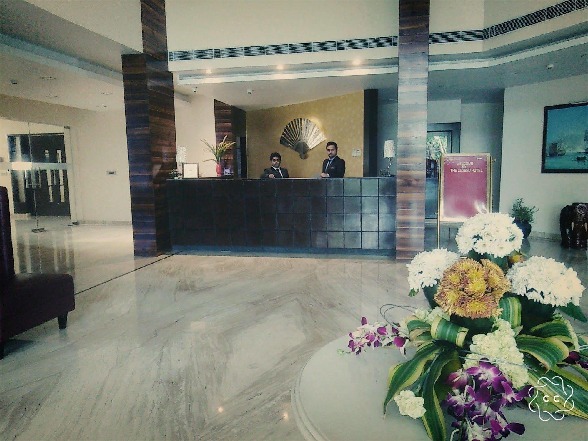 The Legend Hotell Allāhābād Junction Exteriör bild
